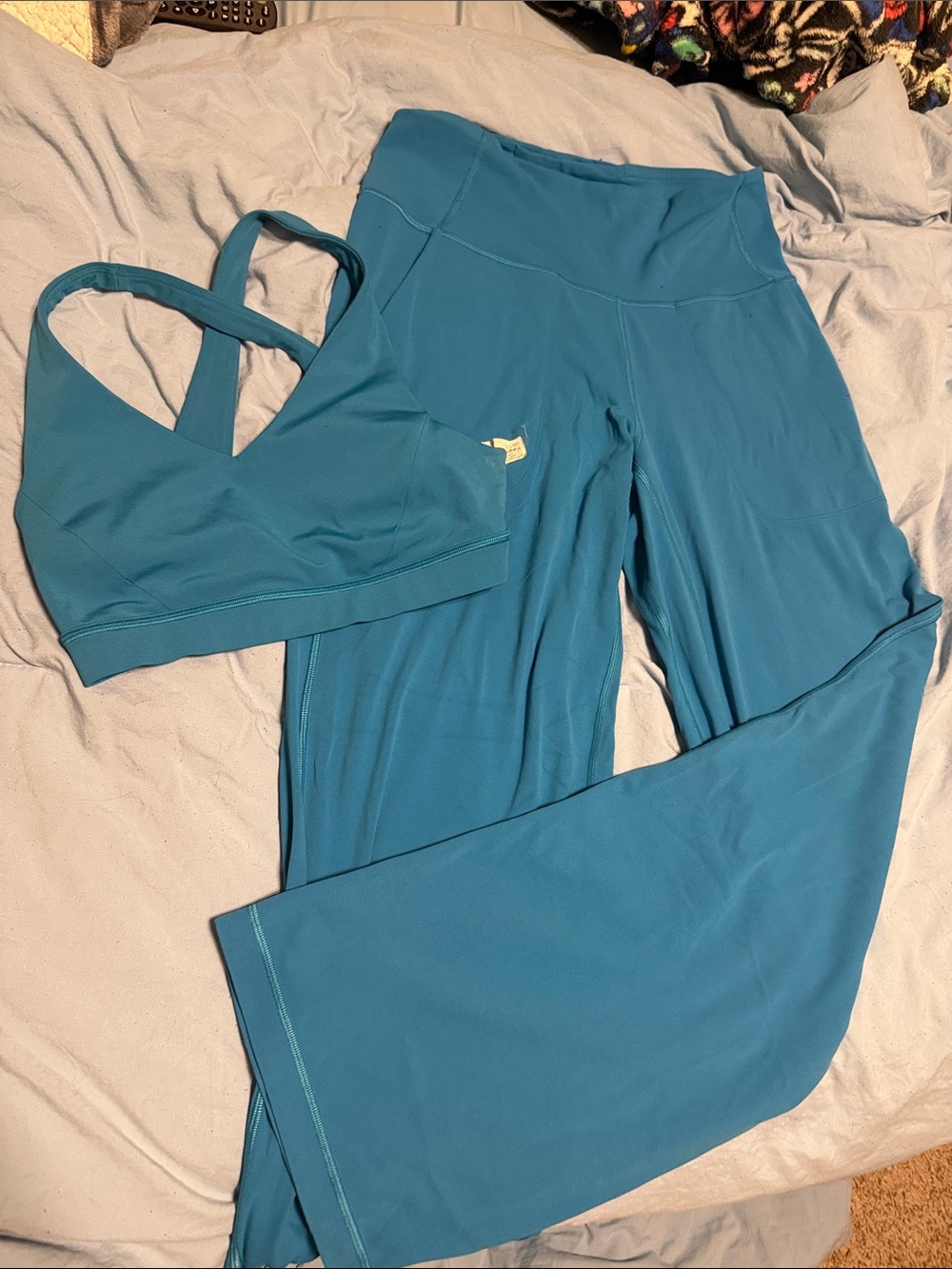 lululemon athletica teal blue pants and bra set